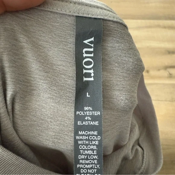 Vuori light heather grey Daydream Crew long sleeve tee shirt - Large - Picture 6 of 6